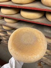 Indlæs billede til gallerivisning Parmesand - langtidslagret Comendante